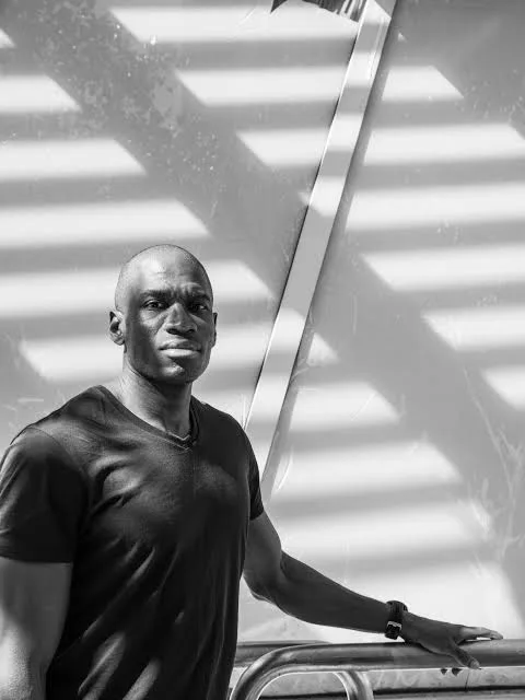 Zwart-witportret van Arthur Hayes